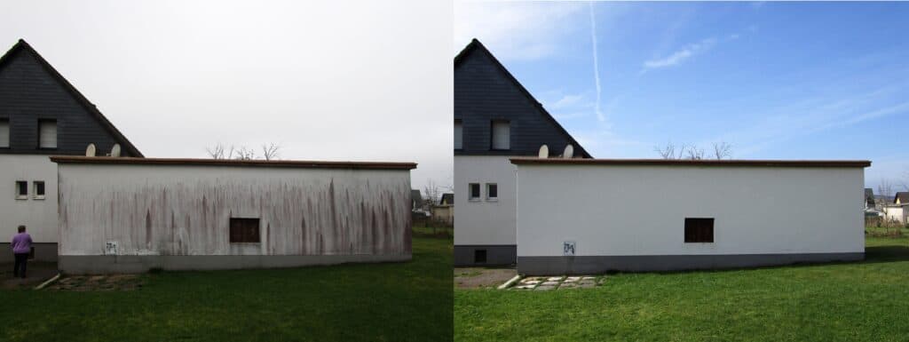 Anbau mit Rotalgen: Fassadenreinigung – links vorher, rechts nachher